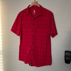 rabbit Men's High Country Short Sleeve Dress -red